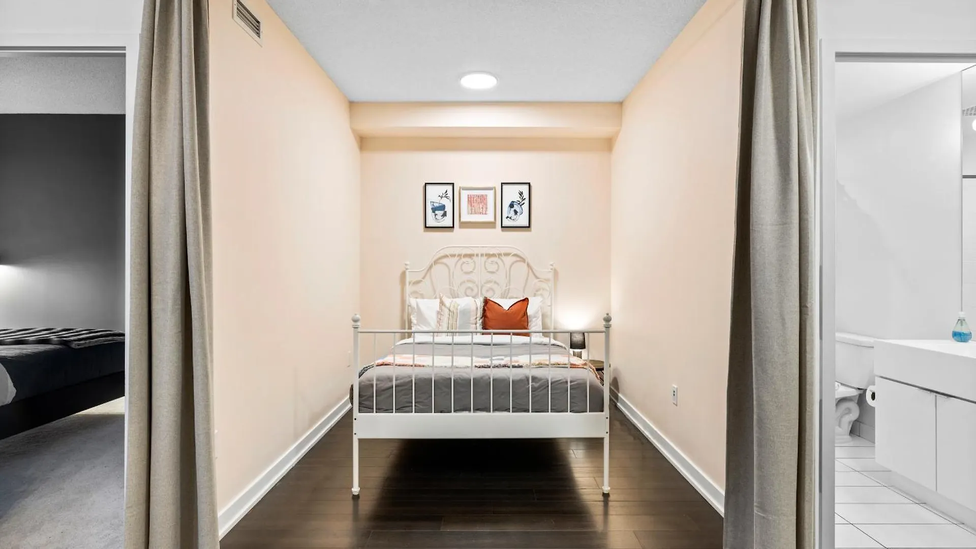 Charming 2Br Condo Near Cn Tower & Harbourfront Toronto