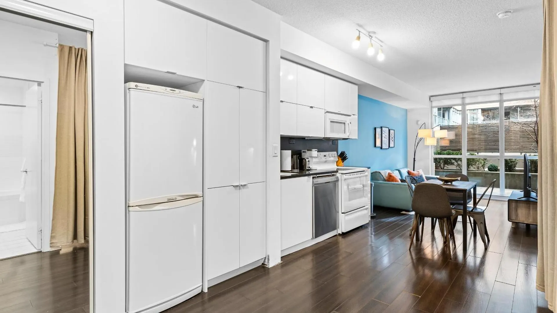 Charming 2Br Condo Near Cn Tower & Harbourfront Toronto 0*,